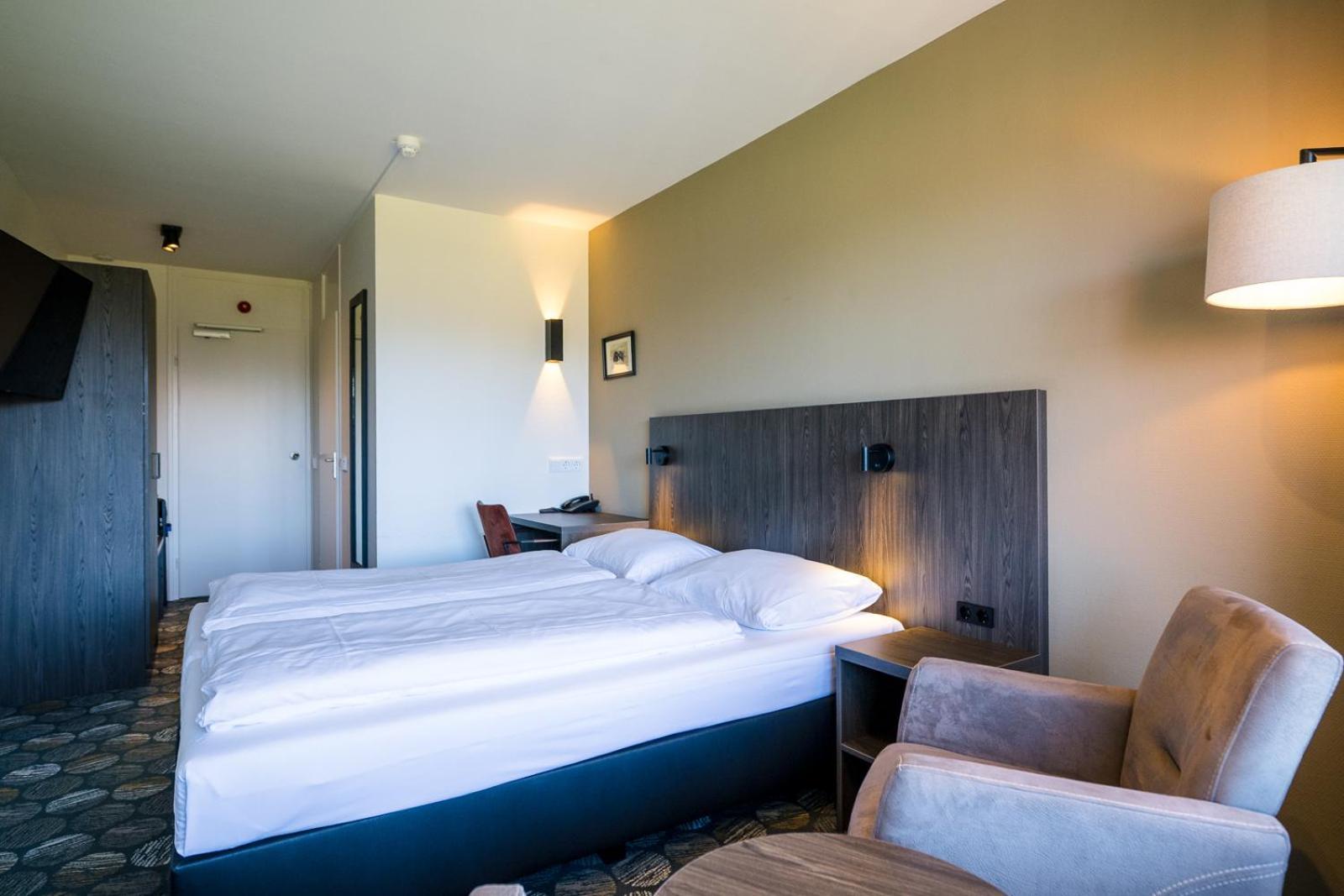 Hotel Hofker Нес Екстер'єр фото