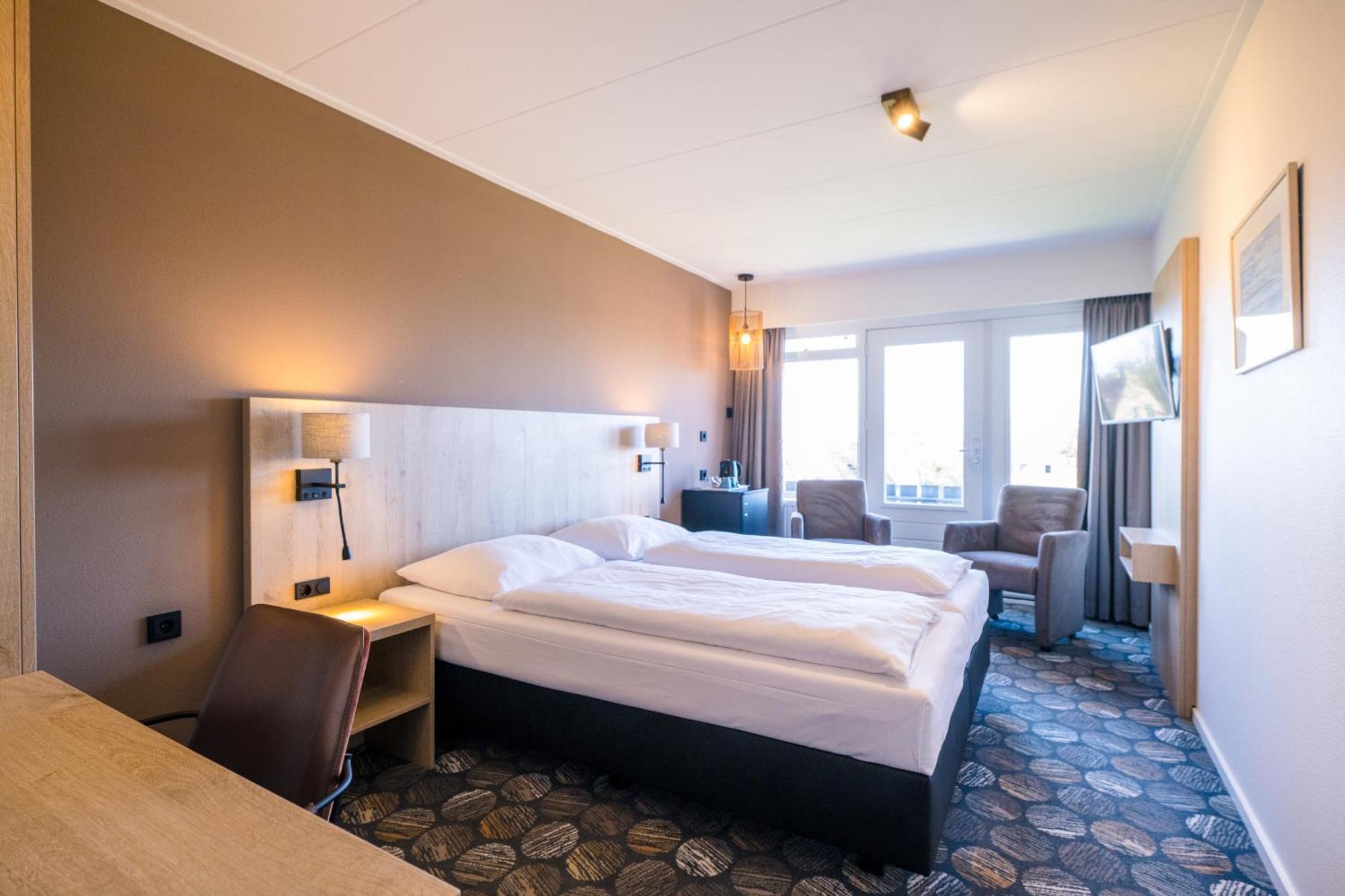 Hotel Hofker Нес Екстер'єр фото