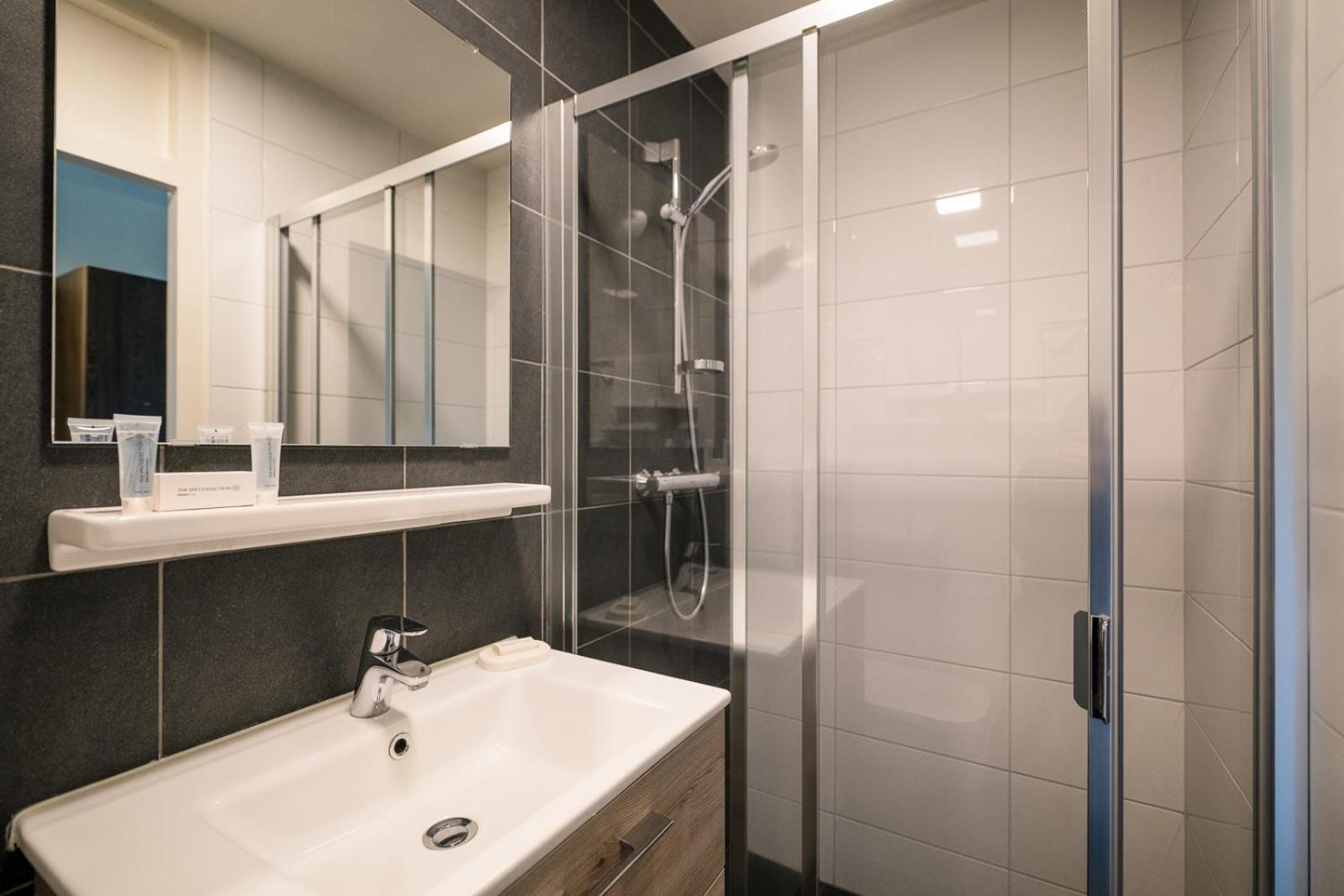 Hotel Hofker Нес Екстер'єр фото